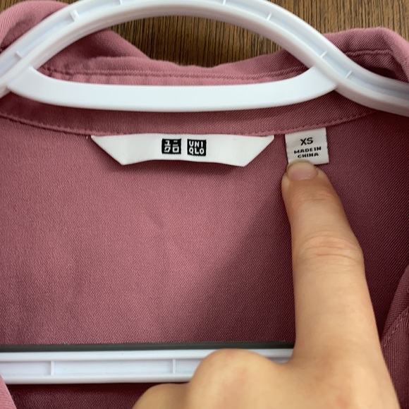 Uniqlo pink blouse - Picture 2 of 6
